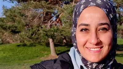 وصول جثمان ريم حامد إلى مسجد فاطمة الشربتلي لـ صلاة الجنازة عليه│صور