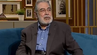 بعد أزمته الصحية وسقوطه في اللوكيشن.. صبري عبد المنعم يعلن استبدال دوره في فيلم المدرسة