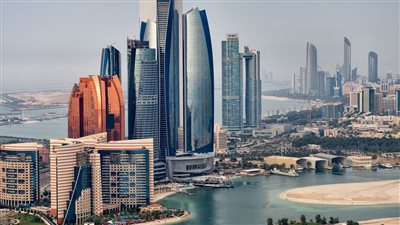 طقس الإمارات الجمعة.. انخفاض جديد في درجات الحرارة ورياح قوية