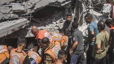 إعلام فلسطيني: قصف مدفعي عنيف على حي الزيتون جنوب شرق مدينة غزة