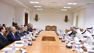 اللجنة العمالية المشتركة المصرية الكويتية تناقش تسهيل إجراءات العمل ومسألة انتقال العمالة