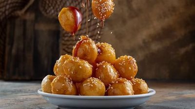 من غير نشا| طريقة عمل الزلابية المقرمشة.. مكون سحري يجعلها مثل المحلات