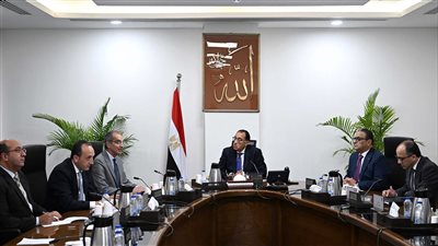 وزير الاتصالات: توفير خدمات الشحن الدولي عبر البريد المصري