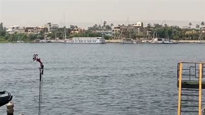 بسبب بقعة زيت.. انقطاع وضعف مياه الشرب عن عدة مناطق بالأقصر| بث مباشر 