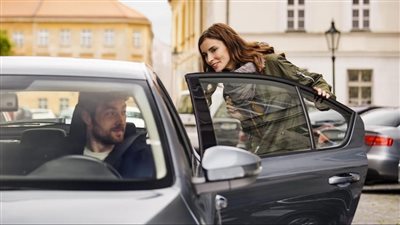 لضمان سلامتك.. نصائح للسيدات قبل ركوب أوبر