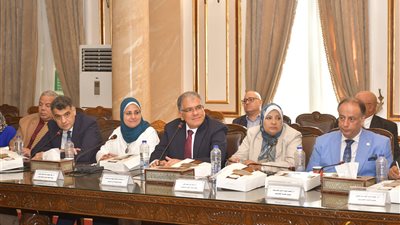 مجلس جامعة القاهرة يناقش خطة العمل التعليمية والبحثية والاستعدادات المبكرة لبدء العام الدراسي الجديد