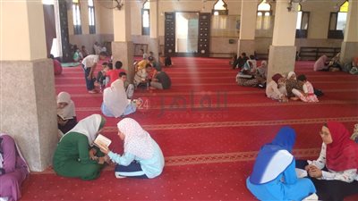 بدأت من الفجر.. 200 طالب يشاركون بمسابقة سرد القرآن كاملا في جلسة واحدة بالمنوفية| صور 