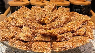 جربيها مع الفول السوداني.. طريقة عمل السمسمية بطريقة سهلة