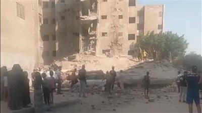 انهيار عقار مكون من 7 طوابق بالإسماعيلية.. والبحث عن ضحايا ومصابين 