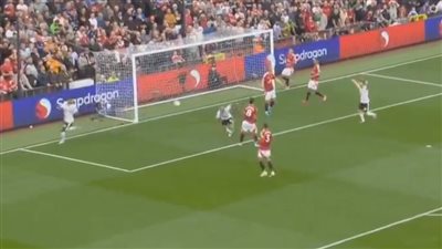 أهداف مباراة ليفربول ومانشستر يونايتد بالدوري الإنجليزي.. دياز يسجل الثاني