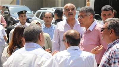 محافظ الجيزة يتفقد مشروع الإسكان البديل بروضة السودان للاطمئنان على الخدمات المقدمة للمواطنين