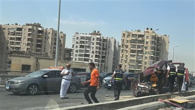 إصابة 4 أشخاص في حادث تصادم سيارتين على الطريق الدائري 