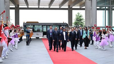 رئيس اللجنة الدائمة بنواب الشعب الصيني يعلن تقديم منحة لمصر بقيمة 100 مليون يوان