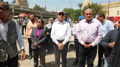 محافظ القاهرة عن عقار الجولف المنهار: تعديلات داخلية في إحدى الشقق السبب.. واستخرجنا شخصين حتى الآن 