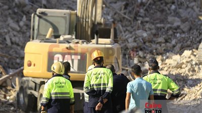 قضية عقار أرض الجولف المنهار.. حارس مبنى مجاور: اللي شغالين فيه كانوا بيكسروا بطريقة مرعبة | تحقيقات