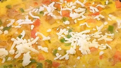 طريقة عمل البيض المقلي بالجبن.. أسرع وصفة فطور شهية