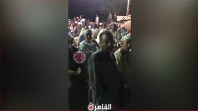متجاهلا التعليمات للمرة الثانية.. مرشح للشيوخ بقنا يعقد مؤتمرًا حاشدًا دون إجراءات احترازية (فيديو)