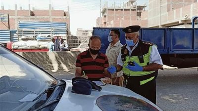 لعدم ارتداء الكمامة.. ضبط 1833 سائق خلال 24 ساعة