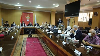 محافظ كفر الشيخ يترأس غرفة العمليات الرئيسية لمتابعة انتخابات مجلس الشيوخ