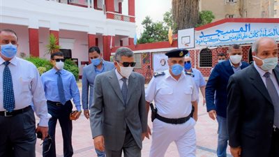 رئيس هيئة قناة السويس: مصر تشهد تطورًا ديموقراطيًا في عهد السيسي