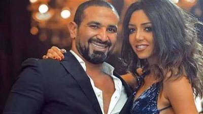 أحمد سعد يتغزل في علياء بسيوني بأبيات من نزار قباني: “حين رأيتك قد بدأت” (فيديو)