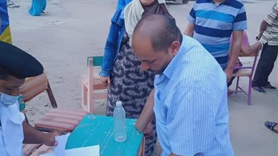 عمال “مياه الشرقية” يشاركون في انتخابات مجلس الشيوخ (صور)