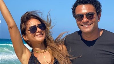 نيللي كريم تروج للجزء الثاني من مسلسل بـ “100 وش” (صور)