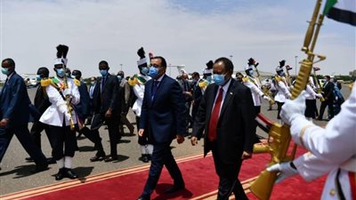 رئيس الوزراء يغادر الخرطوم فى ختام زيارته لدولة السودان