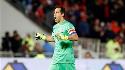 بعد رحيله.. تعرف على أرقام كلاوديو برافو مع مانشستر سيتي