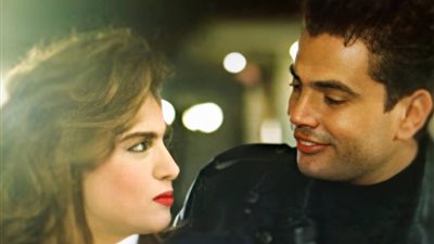 سيمون تهنئ الهضبة بالعودة للتمثيل بصور من فيلمهما “آيس كريم في جليم”