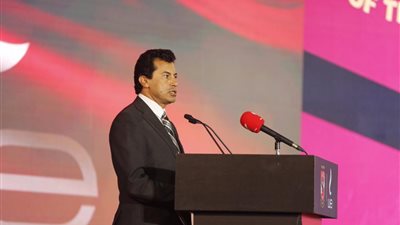 اليوم.. وزير الشباب والرياضة يفتتح مجمع حمامات السباحة بنادي الشمس