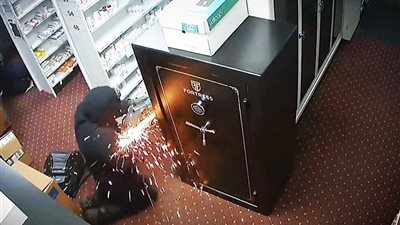 أمن كفر الشيخ يكثف جهوده لكشف ملابسات سطو مسلح سرق مليون جنيه من “الشرقية للدخان”