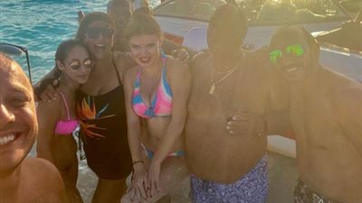 هالة صدقي تواصل تجاهل أزمتها مع زوجها: إنسى الدنيا وريح بالك .. صورة