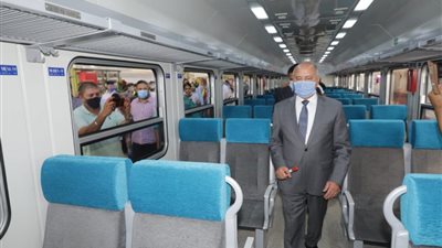 وزير النقل يعتذر لأهل الصعيد: “حقكم عليَّ.. احنا شغالين لكم”