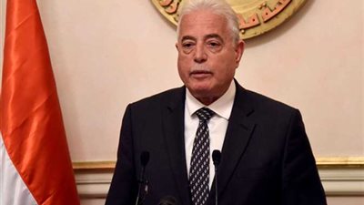 محافظ جنوب سيناء يناقش تخفيض فائدة القروض لـ5% للمشروعات الصغيرة بالمحافظة