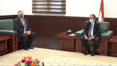 حمدوك: أجريت حوارًا شفافًا مع بومبيو.. وناقشنا حذف السودان من قائمة “رعاية الإرهاب”