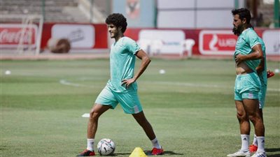 أحمد الشيخ يطلب المشاركة أمام الجونة بعد تعافيه من آلام الركبة