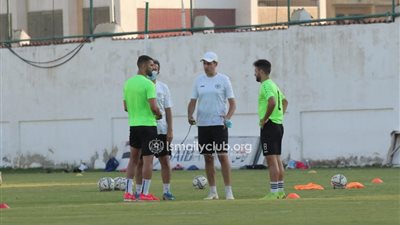 السلحدار وأبو جريشة يقودان مران الإسماعيلي ويجتمعان بالمحمدي والوحش (صور)