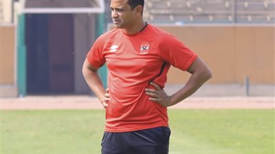 سامي قمصان ينعى والدة أحمد نخلة