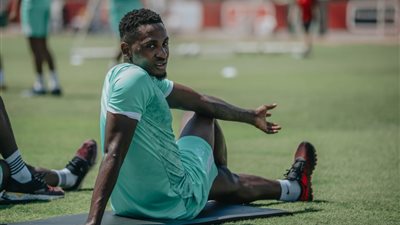 الأهلي يرحب ببيع أجايي.. واللاعب يتلقى عرضين من أوكرانيا وتركيا