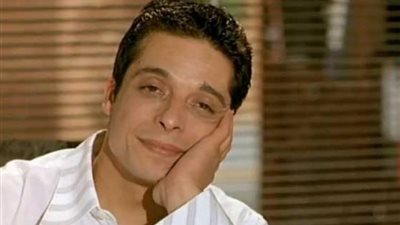 لماذا مزّق عامر منيب تذكرة سفره إلى أستراليا بعد مقابلته مع حلمي بكر؟