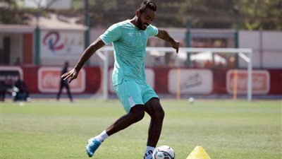 كهربا يظهر في التتش ويؤدي تدريبات منفردة