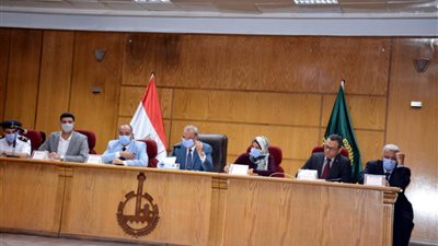 محافظ القليوبية يقرر النزول بدرجات القبول بالمدارس الصناعية