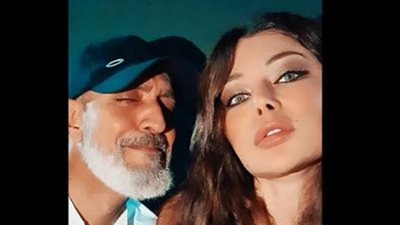 هيفاء وهبي تتغزل في فراس سعيد: “رجل مثير” (صورة)