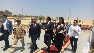 “الهجرة” و”التعليم العالي” يبدأن فعاليات زيارة لوفد شبابي من الدارسين المصريين بالخارج لجامعة الجلالة