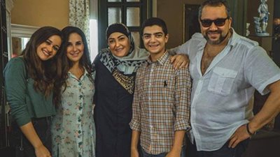 شيري عادل ونهال عنبر من كواليس حكاية “أمر شخصي” من مسلسل “إلا أنا” (صورة)