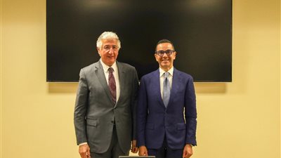 وزير الاستثمار ورئيس المؤسسة الدولية الإسلامية لتمويل التجارة يبحثان سبل التعاون 