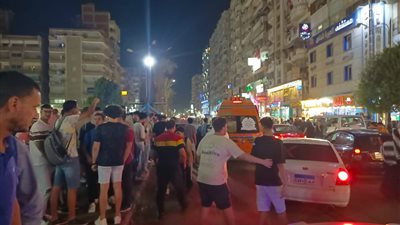 داست بنزين بدل الفرامل.. سيدة تدهس المارة وسط مدينة السويس