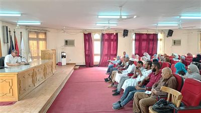 استمرار الدراسة المباشرة بالمرحلة التمهيدية للرواق الأزهري في أسوان