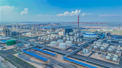 بيفار الصينية تبحث دعم خطة اقتصادية القناة لإقامة مجمع للصناعات الكيماوية